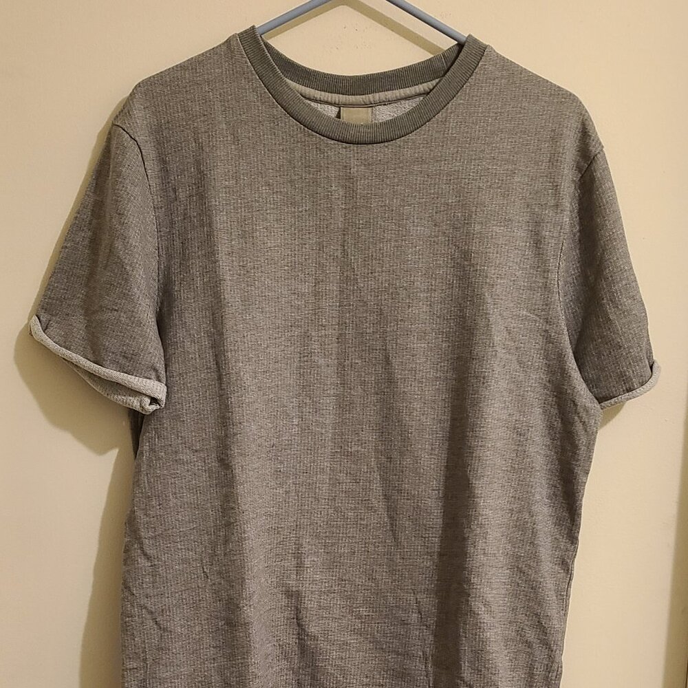 Gray Bench Rolled Sleeve T-Shirt